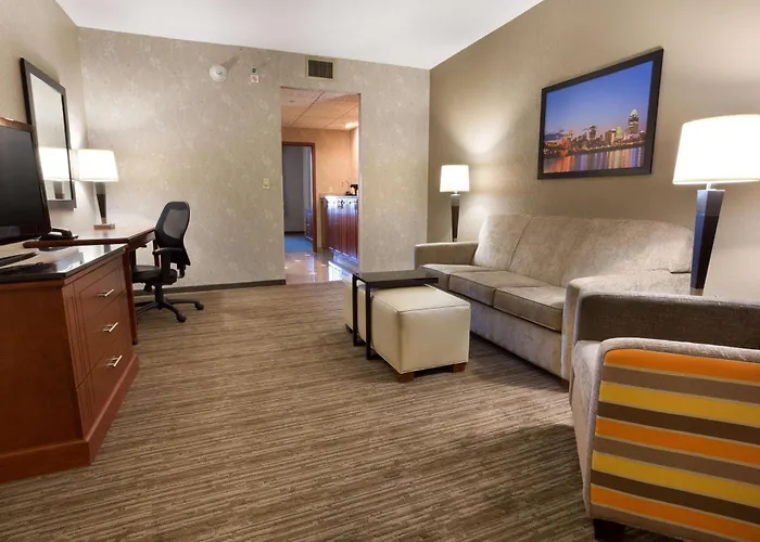Drury Inn & Suites Cincinnati Sharonville