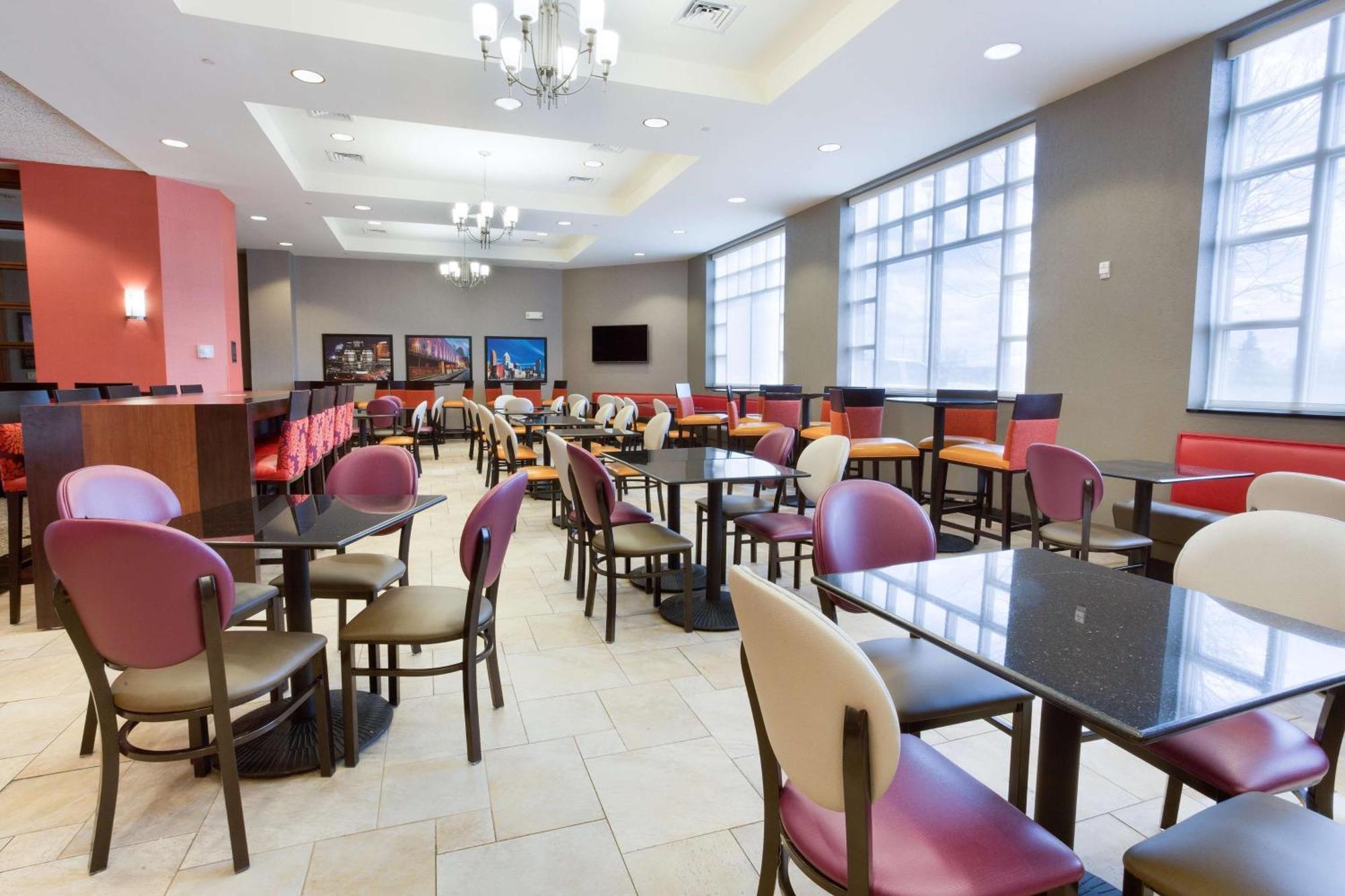 Hotel Drury & Cincinnati 3*